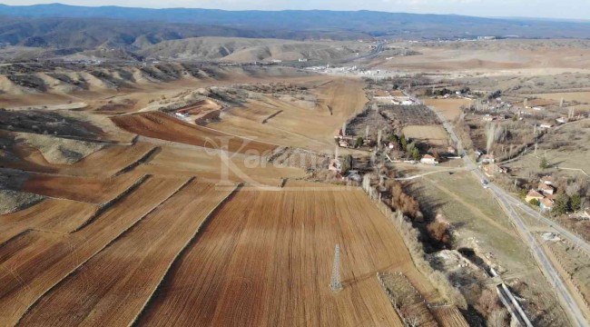 Tedirgin eden kuraklık, köylüler su kaynakları aramaya başladı