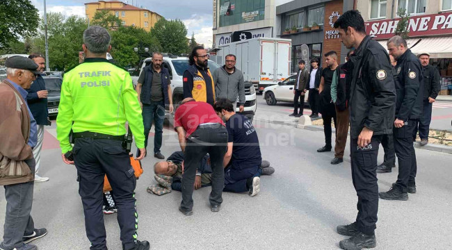 Karaman'da kamyonetin çarptığı yaşlı adam yaralandı