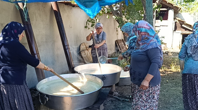 Asırlık gelenek köy kadınları tarafından yaşatılıyor