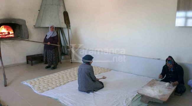 Kadınların imece usulü 'Golit' ekmeği mesaisi