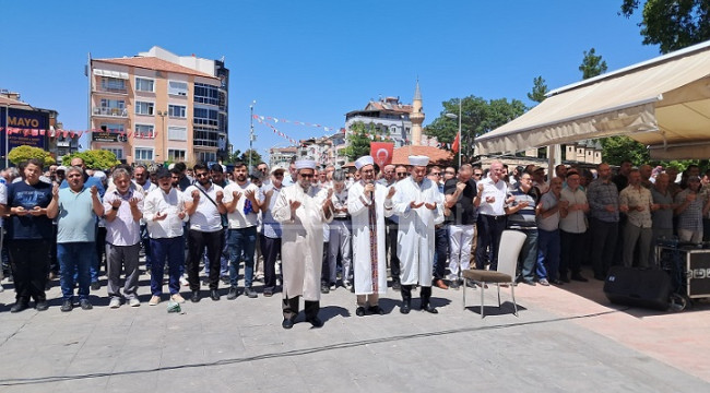 Karaman'da İsmail Haniye için gıyabi cenaze namazı kılındı